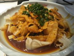 -阿瓦山寨·湘菜现炒·剁椒鱼头王(咸阳总店)