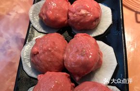 Bouncy Hand-Hammered Raw Beef Balls