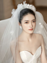 -莫小姐婚纱