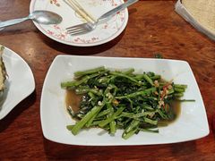 -Dang restaurant (patong phuket)