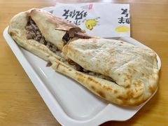 鞋底火烧-宝光熏肉鞋底火烧(新街口店)