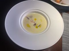 -卡普里披萨·牛扒·下午茶