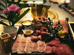 -铭牛烧肉·和牛海鲜自助(高新月牙湖店)