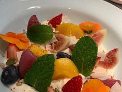 自制麦片鲜果酸奶-阿妮叶李(光谷世界城店)