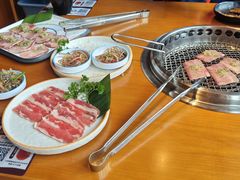 -拾勝牛·江景安格斯烧肉放题(江湾阳光天地店)