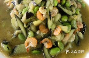 Loofah, Edamame, and White Shrimp Stir-fry