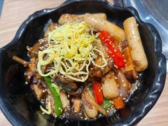 宫廷炒年糕-本家韩国烤肉(青岛万象城店)