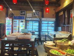 -富正毅三下锅·湘西韵味(天门山索道店)