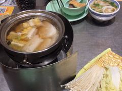 -潮界(LU·ONE凯德晶萃广场店)