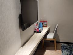 -宜霖诚际酒店(广州白云站江南市场店)