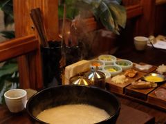 -银米·云南传统过桥米线(双廊黑金冠店)