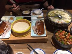 -九头鹰家宴(岳家嘴店)