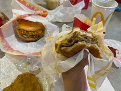 -麦当劳(中二横路店)