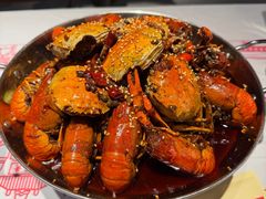 -肥肥虾庄·金牌油焖大虾(汉街SKP店)