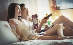 -雪中彩影婚纱摄影·微光艺术中心