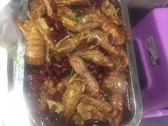 -喝丢一只鞋辣炒海鲜小烧烤(三八广场店)