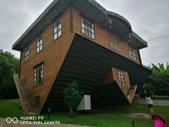 -金山农民画村-枫泾波兰倒置屋
