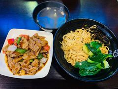 虾仁猪肝浇-大龙汤包