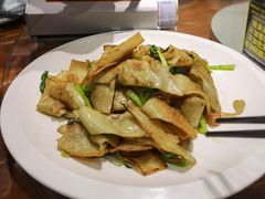 -黄泥岗·地道湖北菜(奥特莱斯店)