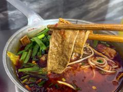 -铁锅哥米线