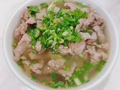 奔跑牛肉-犇逸·乐山跷脚牛肉·四川现炒(览海店)