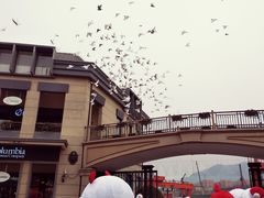 -王府井奥莱临潼小镇(临潼店)