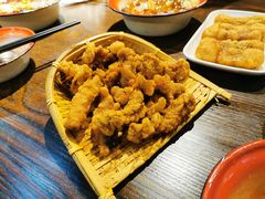 -爆炸头阿姨小四川正宗川味小吃(无任何分店)