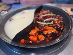 -鹿鸣山草本茶香火锅(园西路店)