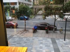 -兵哥豌豆面(雅颂居店)