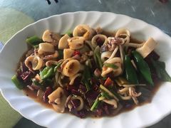 -四川小胡子海鲜(丁村万人海鲜广场店)