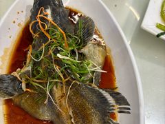 -四川小胡子海鲜(丁村万人海鲜广场店)