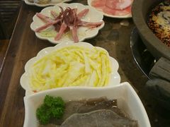 -憨石匠鲜菜土火锅(昆都店)