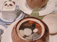 原只椰炖乌鸡汤-汤城小厨•粤菜•靓汤(西直门凯德MALL店)