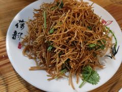 -百味地锅鸡(铜山路店)