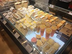 -皇冠幸福里动物奶油生日蛋糕(万达店)