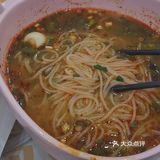 我们点了一份套餐，里面的酸梅汤是真的太好喝了