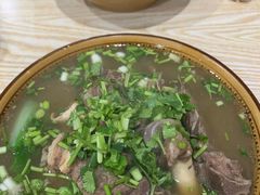 -羊骨诞生记(凤凰社区店)