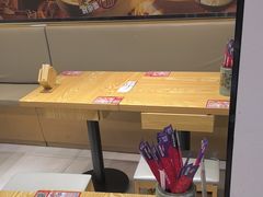 -魔都三兄弟酸辣粉·蘸卤炸串(虹桥万科店)