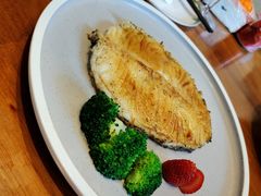 香煎法国银鳕鱼-hallch好吃餐厅(奥体中心店)