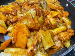 -亲昵春川鸡排(韩国美食街店)