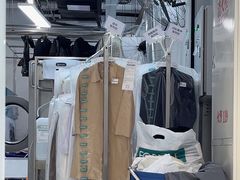 -福奈特洗衣洗鞋(宝华广场店)