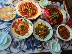 -川流不息·地道川菜·小龙虾(新松江路店)