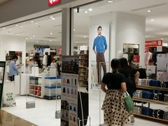 -优衣库(广州天河领展广场店)