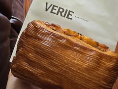 -VERIE BAKEHOUSE