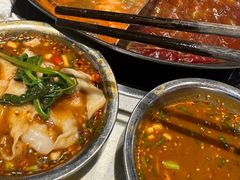 -憨铁匠老火锅(龙岗万科里店)