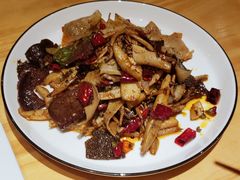 -十三式重庆江湖菜(金茂览秀城店)