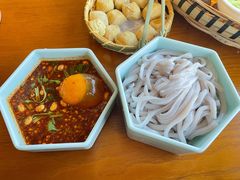 -包整·丝娃娃(一览甲秀楼风景店)