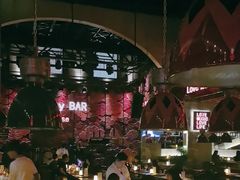 -FOUR PLAY BAR