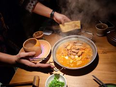 灶膛罐罐牛腩-吃饭皇帝大土家民族菜(正大广场店)
