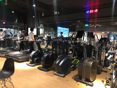 -VLines耀能运动24小时·月付制健身(京广桥店)